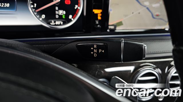 Mercedes-Benz S-Class 2015 — photo 9