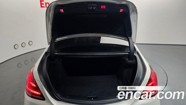 Mercedes-Benz S-Class 2015 — photo 20