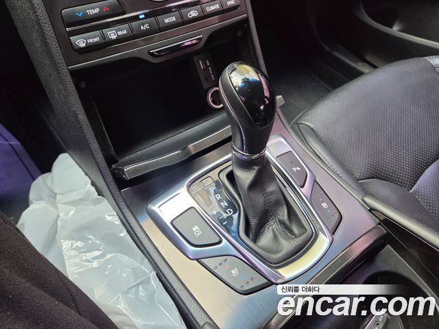 Hyundai Grandeur 2015 — photo 15