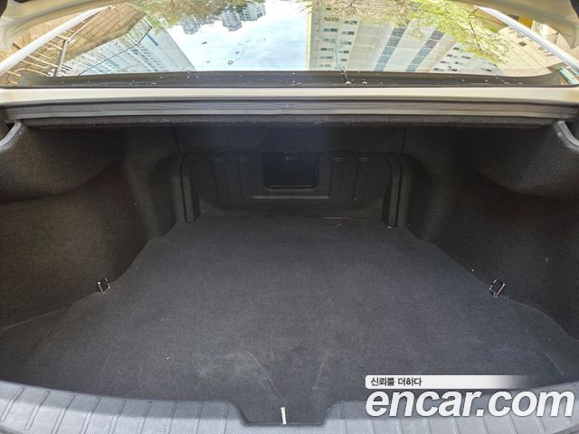 Hyundai Grandeur 2015 — photo 20