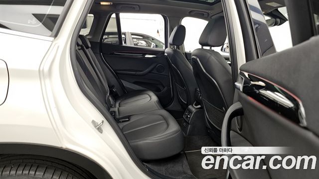 BMW X1 2022 — photo 12