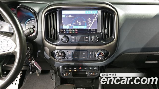 Chevrolet Korea Colorado 2021 — photo 17