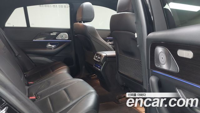 Mercedes-Benz GLE-Class 2021 — photo 10