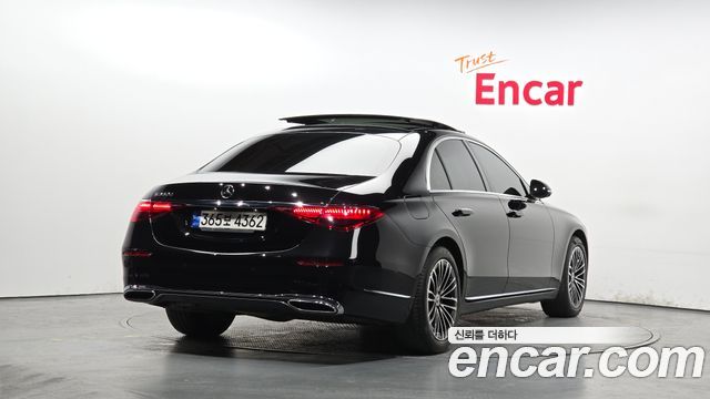 Mercedes-Benz S-Class 2022 — photo 2