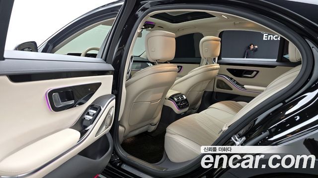 Mercedes-Benz S-Class 2022 — photo 12