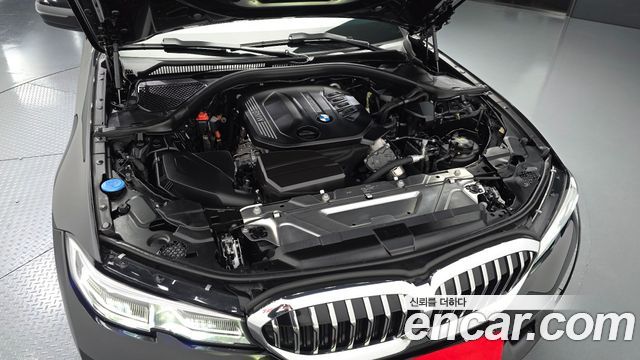 BMW 3-Series 2022 — photo 6