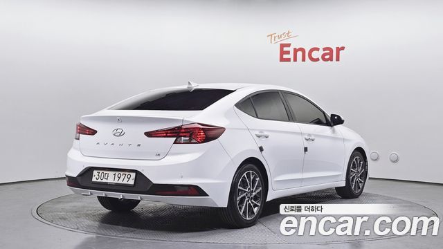 Hyundai AVANTE 2019 — photo 2