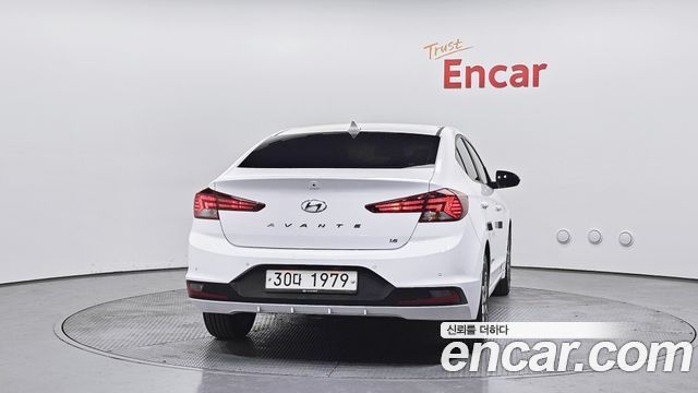 Hyundai AVANTE 2019 — photo 4