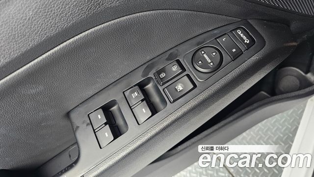 Hyundai AVANTE 2019 — photo 14
