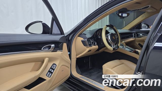 Porsche Panamera 2016 — photo 10