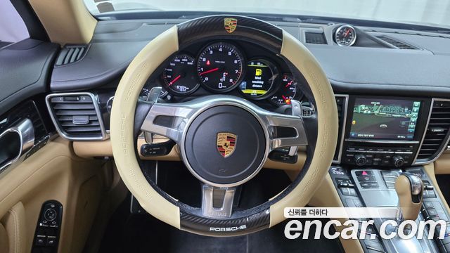 Porsche Panamera 2016 — photo 13