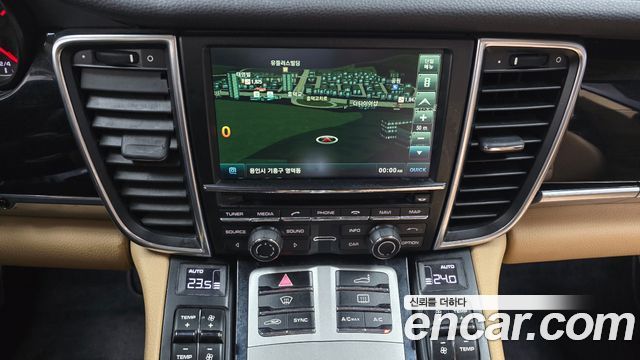 Porsche Panamera 2016 — photo 14