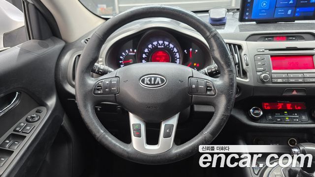 Kia Sportage 2012 — photo 14