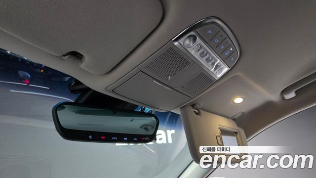 Genesis EQ900 2016 — photo 20