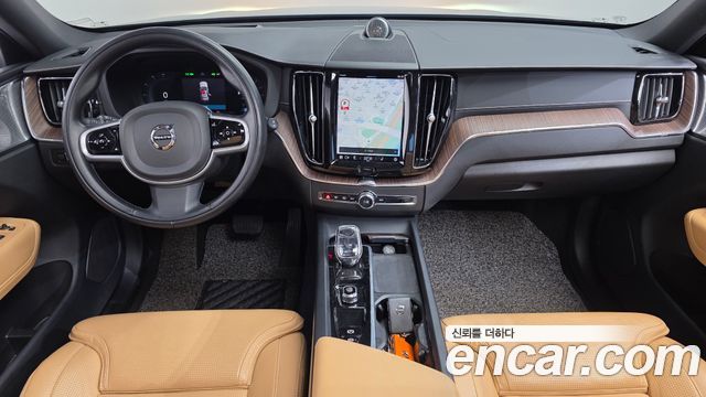 Volvo XC60 2022 — photo 7