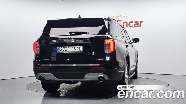 Ford Explorer 2021 — photo 4