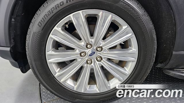 Ford Explorer 2021 — photo 5