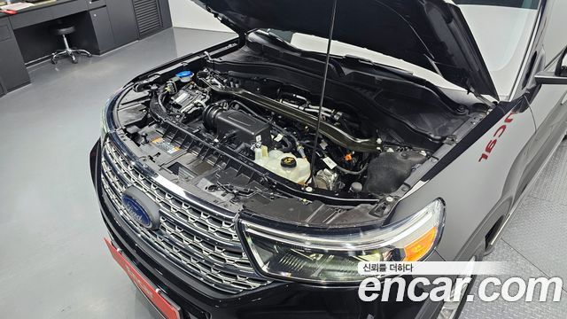 Ford Explorer 2021 — photo 6