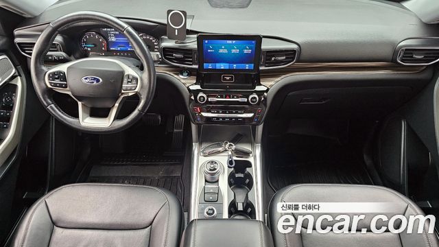 Ford Explorer 2021 — photo 7