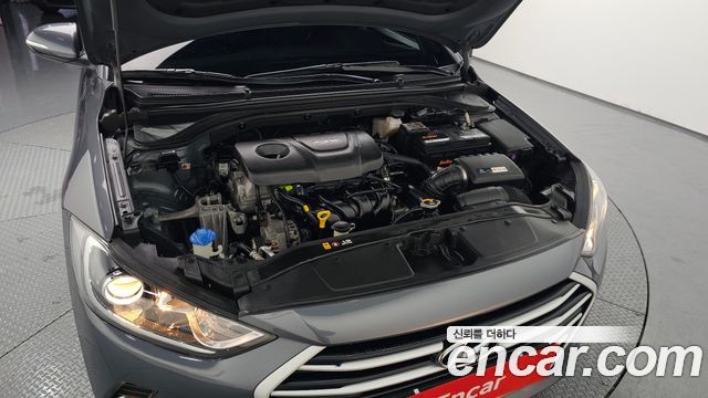 Hyundai AVANTE 2017 — photo 6