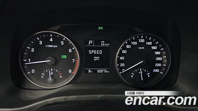 Hyundai AVANTE 2017 — photo 8