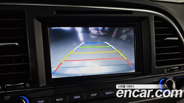 Hyundai AVANTE 2017 — photo 15
