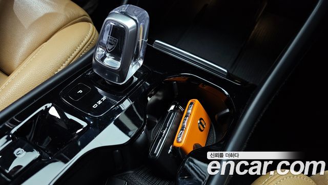 Volvo XC40 2021 — photo 9