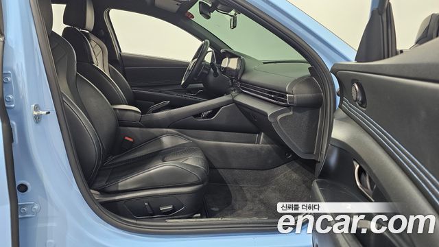 Hyundai AVANTE 2022 — photo 11