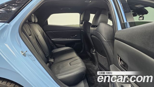 Hyundai AVANTE 2022 — photo 12