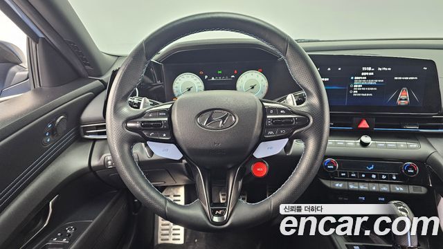 Hyundai AVANTE 2022 — photo 13