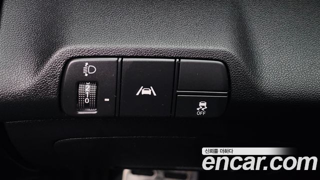 Hyundai AVANTE 2022 — photo 17