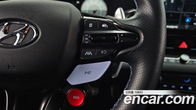 Hyundai AVANTE 2022 — photo 19
