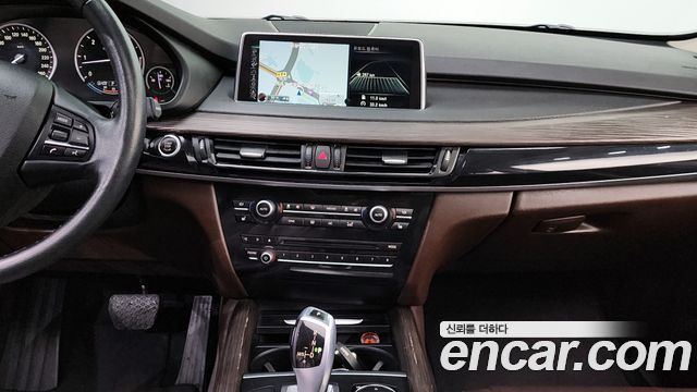 BMW X5 2014 — photo 14