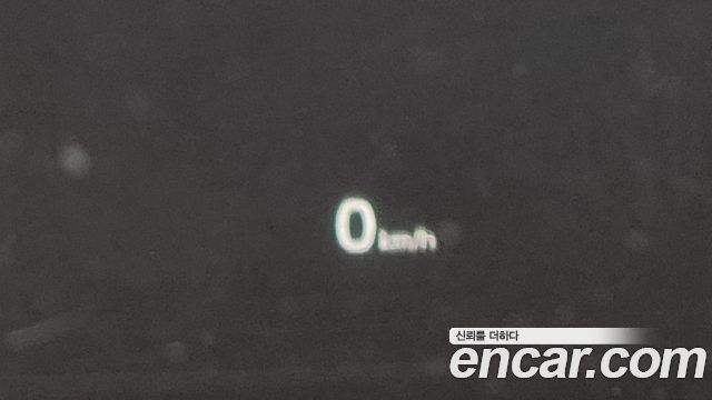 Kia K7 2017 — photo 19