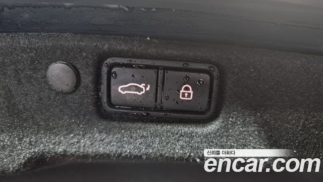 Kia K7 2017 — photo 20