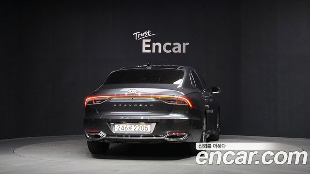 Hyundai Grandeur 2022 — photo 4