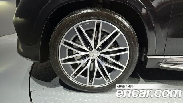 Mercedes-Benz GLE-Class 2024 — photo 5