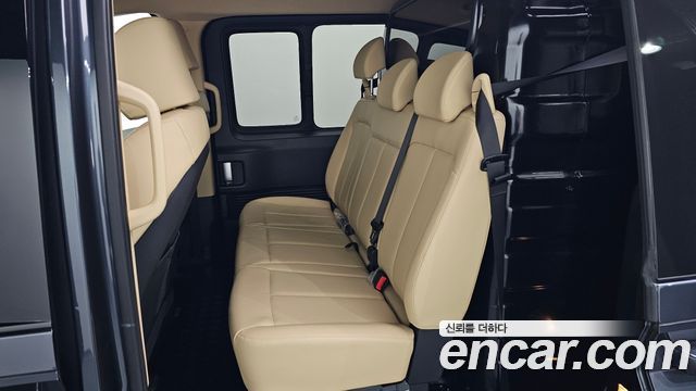 Hyundai Staria 2023 — photo 12