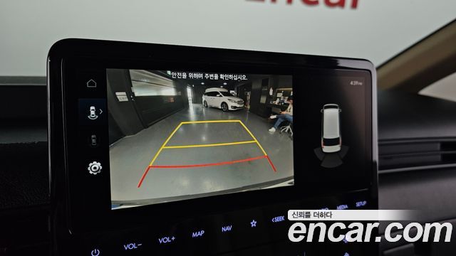 Hyundai Staria 2023 — photo 15