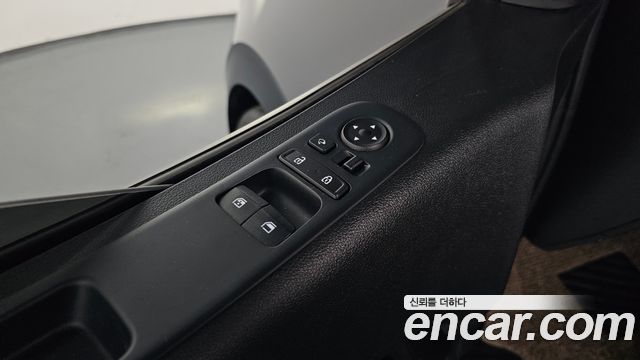 Hyundai Staria 2023 — photo 17