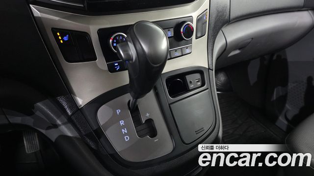 Hyundai Starex 2021 — photo 9