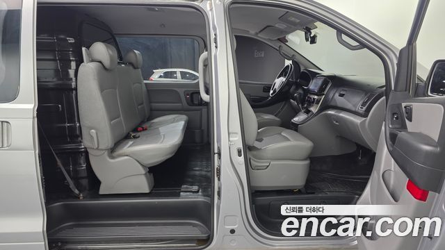 Hyundai Starex 2021 — photo 12