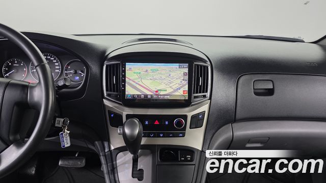 Hyundai Starex 2021 — photo 17