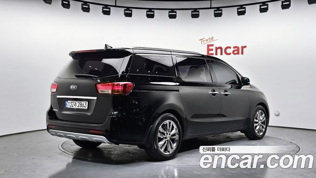 Kia Canival 2018 — photo 2