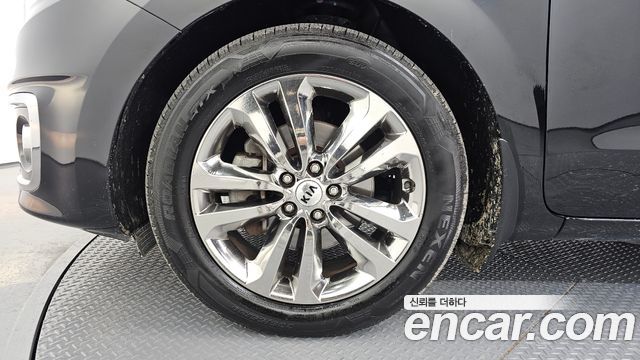 Kia Canival 2018 — photo 5