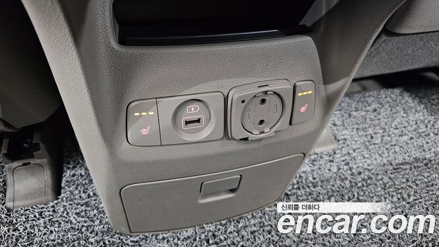 Kia Canival 2018 — photo 19