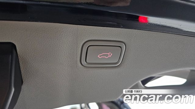 Kia Canival 2018 — photo 20