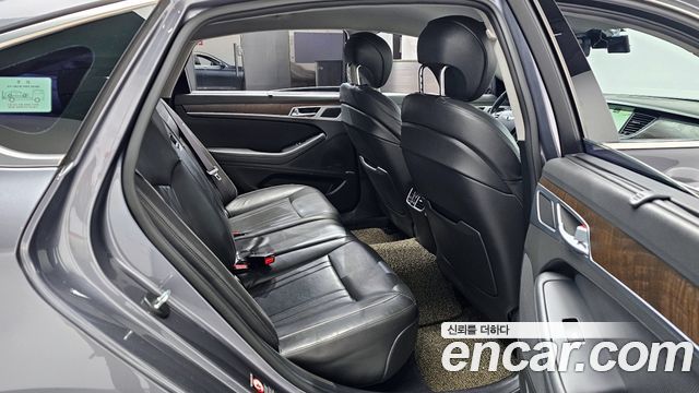 Hyundai Genesis 2016 — photo 12