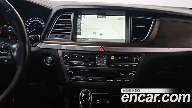 Hyundai Genesis 2016 — photo 15
