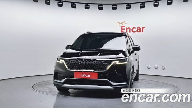 Kia Canival 2022 — photo 3